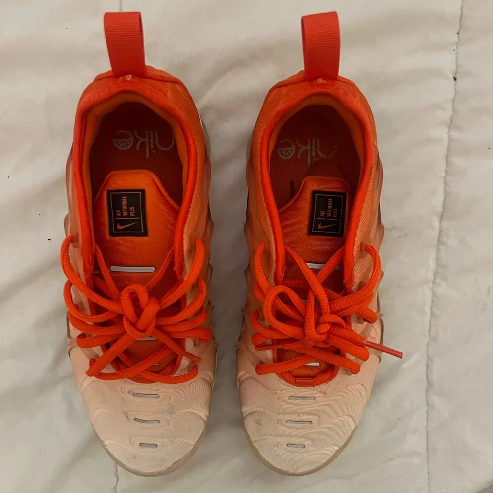 Nike Women's Bright Orange Athletic Shoes - Picture 1 of 6